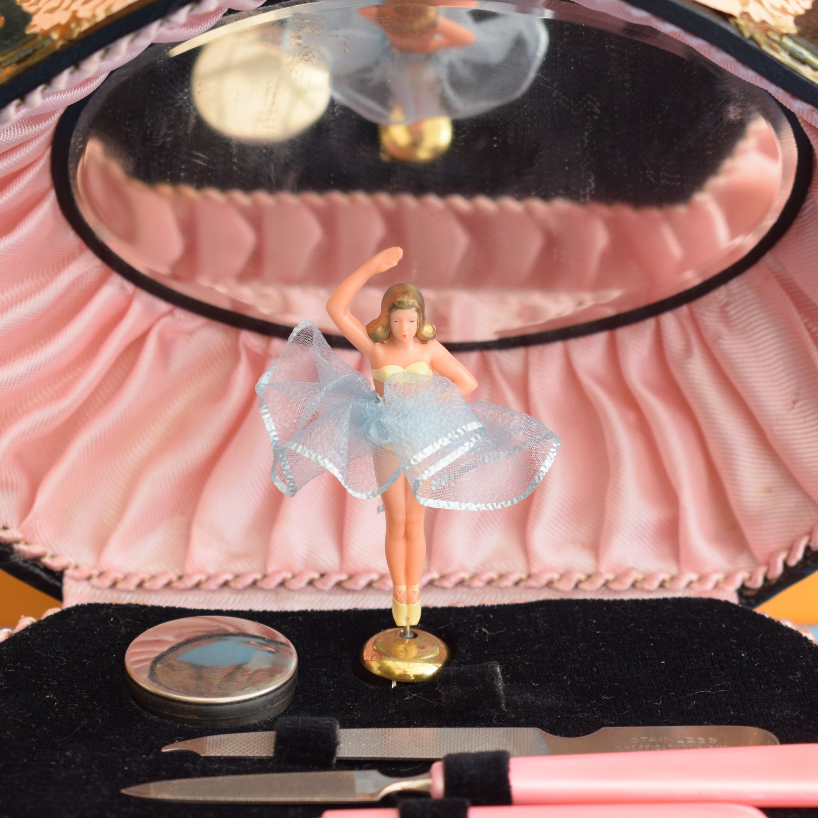 Vintage 1950s Lador Swiss Manicure Set - Musical by Pineapple Retro