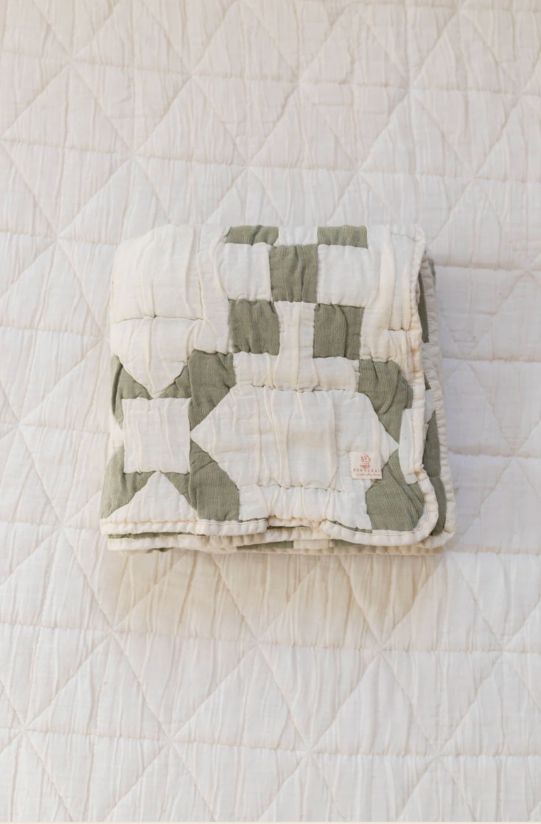 New Grain : cottage quilt - basil